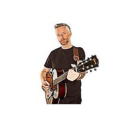 Billy Bragg to release Live at the Union Chapel