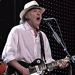 Neil Young confirms Hyde Park show