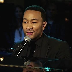 John Legend and new wife Chrissy Teigen get romantic in &#039;All of Me&#039; video