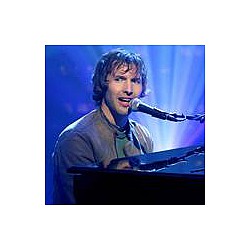 James Blunt to play intimate fan show