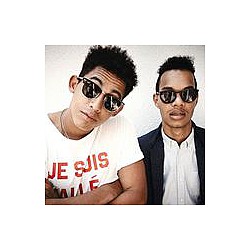 Rizzle Kicks get connected