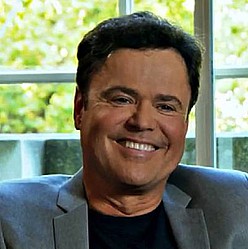 Donny Osmond returns to Las Vegas show after injury