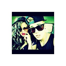 Justin Bieber and Selena &#039;back on&#039;