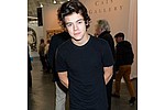 Harry Styles &#039;paid for mom&#039;s honeymoon&#039; - Harry Styles has reportedly treated his mother and her new husband to a £15,000 honeymoon.The One &hellip;