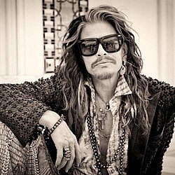 Steven Tyler &amp; Joe Perry makes Hollywood Bowl Hall of Fame