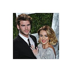 Miley Cyrus and Hemsworth &#039;definitely over&#039;