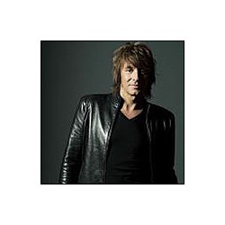 Richie Sambora says Bon Jovi in trouble