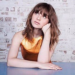 Gabrielle Aplin to release debut album in May