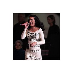 Katy Perry performs at Obama rally
