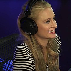 Paris Hilton sings &#039;Call Me Maybe&#039; at karaoke