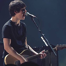 Jake Bugg plays Burberry Acoustic Presents
