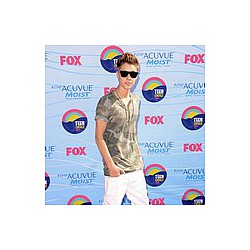 Justin Bieber cleans up at Teen Choice