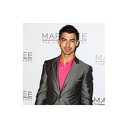 Joe Jonas: I’m an old man