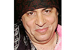 Steven Van Zandt calls England a police state - Steven Van Zandt is not mincing words about the power being pulled on the Bruce Springsteen and &hellip;