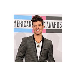 Robin Thicke in car crash