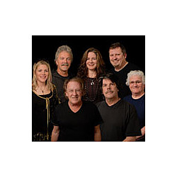 Jefferson Starship to release exclusive live 4-CD set &#039;Tales From The Mothership&#039;