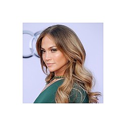 Jennifer Lopez: I love reading tabloids