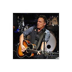Bruce Springsteen: Pop music is at war