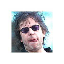 Ian McCulloch to play intimate acoustic gigs