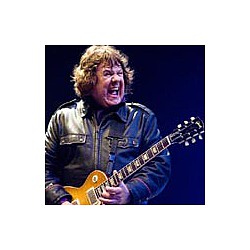 Gary Moore died from heart attack after massive alcohol binge