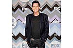 Charlie Sheen helps fund photographer&#039;s funeral - Charlie Sheen has written a $12,000 cheque to help cover the funeral costs of the paparazzo who &hellip;