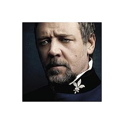 Russell Crowe finally tops the album charts