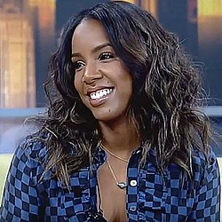 Kelly Rowland blabs Beyonce is having girl