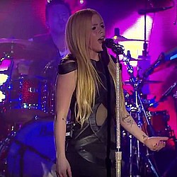 Avril Lavigne and Lindsay Lohan have blazing row