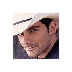 Brad Paisley: People don’t recognise me
