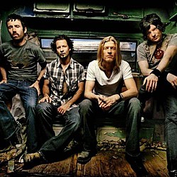 Puddle of Mudd frontman Wes Scantlin injures foot