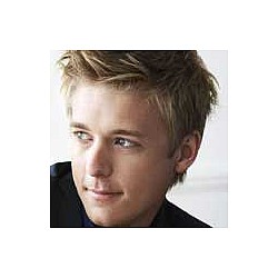Jonathan Ansell to star in Whistle Down The Wind