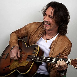 Rick Springfield arrested for drink driving