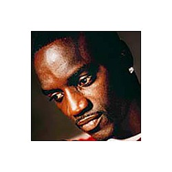 Akon wants Glastonbury glory