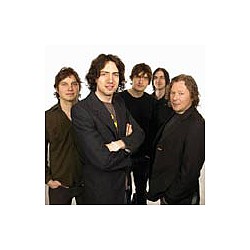 Snow Patrol play for Mencap