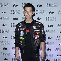 Joe Jonas sparks dating rumours with young model