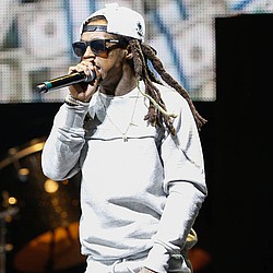 Lil Wayne suffers a seizure on flight bound for California - report
