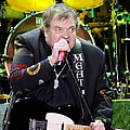 Meat Loaf collapses on stage - Meat Loaf collapsed on stage during a concert in Edmonton, Canada, on Thursday night (16Jun16).The &hellip;
