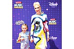Gwen Stefani hailed a &#039;hero&#039; at Radio Disney Music Awards - Gwen Stefani, Taylor Swift, Selena Gomez and Justin Bieber were the big winners at the Radio Disney &hellip;