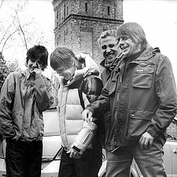 The Stone Roses to release new single tonight