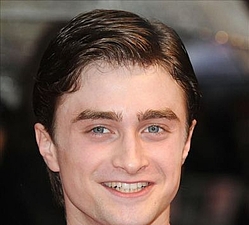 Harry Potter bosses buy $500,000 of theatre tickets to get Daniel Radcliffe to movie premiere