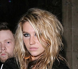 Ke$ha to fire out customised condoms at audience