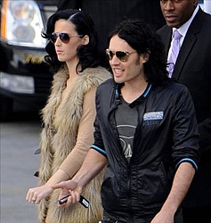 Katy Perry and Russell Brand `plan a Down Under romantic break`