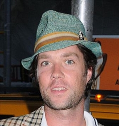 Rufus Wainwright becomes a dad for first time
