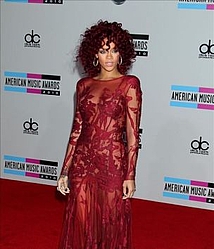 Rihanna ready to rock her curves