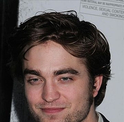 Robert Pattinson: `I wiped my nose on Reese Witherspoon`s wig`