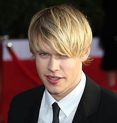 Chord Overstreet downs trou on chat show