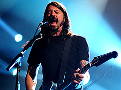 Foo Fighters, Helen Mirren Set For &#039;Saturday Night Live&#039;