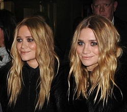 Mary-Kate and Ashley Olsen `share memories`