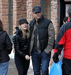 LeAnn Rimes `worries friends with pre-wedding diet`