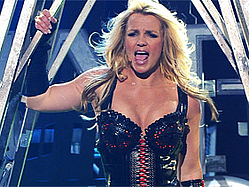 Britney Spears Announces Tour With Enrique Iglesias
